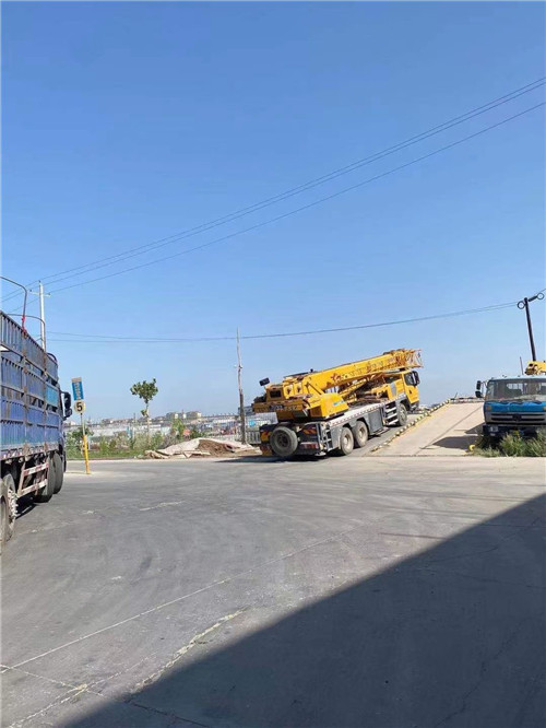 朔州市25吨吊车的租赁价格大概是多少？