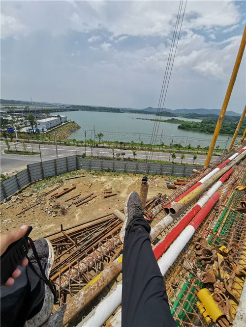 朔州市作业中发生设备损坏或人员意外，责任怎么划分？